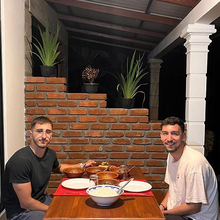 Thilina Homestay 锡吉里亚 外观 照片