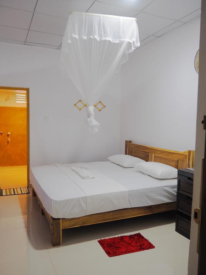 Thilina Homestay 锡吉里亚 外观 照片